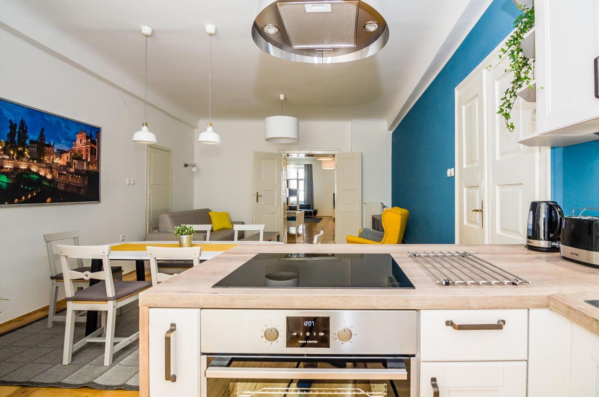 Elegant Central Apartment Liubliana Exterior foto