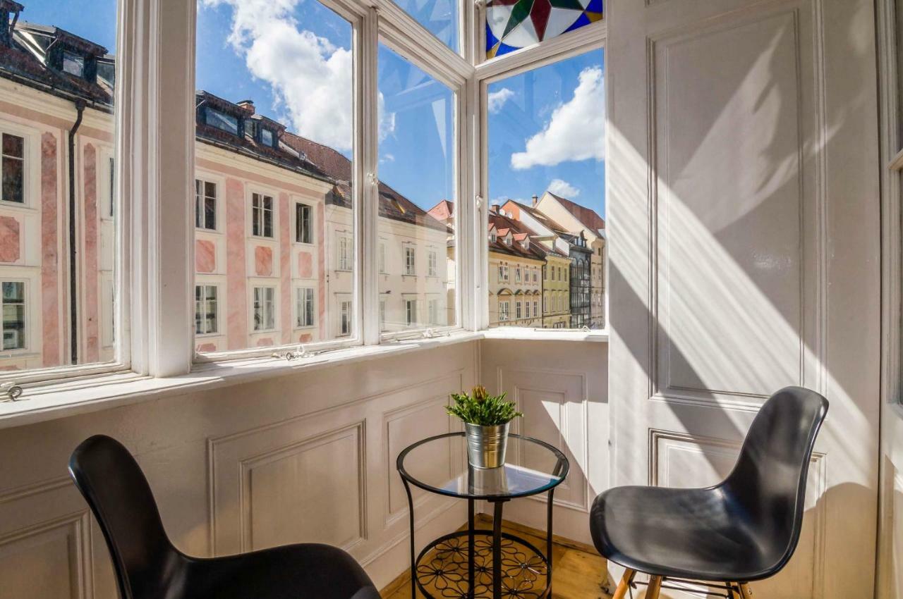 Elegant Central Apartment Liubliana Exterior foto