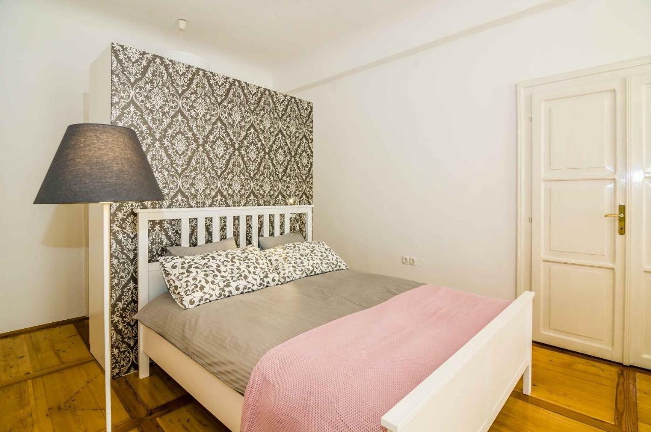 Elegant Central Apartment Liubliana Exterior foto